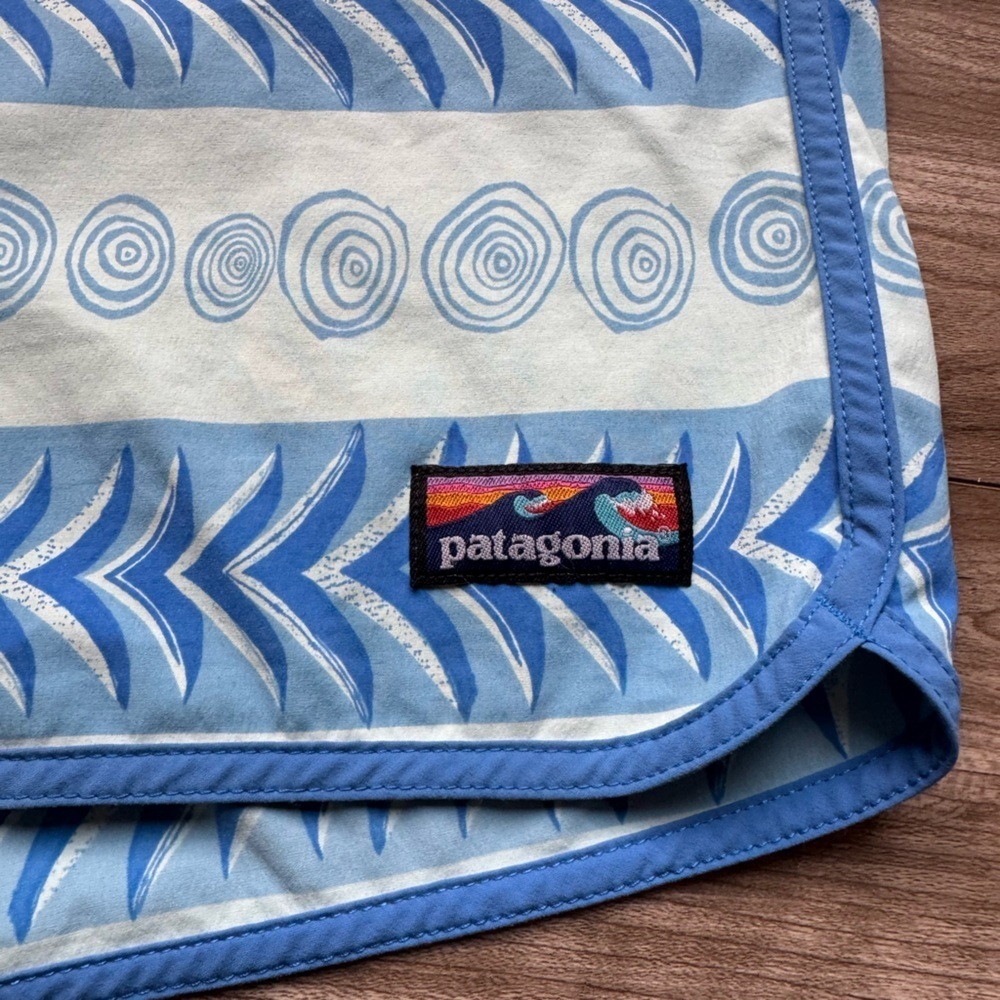 PATAGONIA Men's Scallop Hem Stretch Wavefarer® Boardshorts 18" Sz 38 Blue Swim - Picture 6 of 11